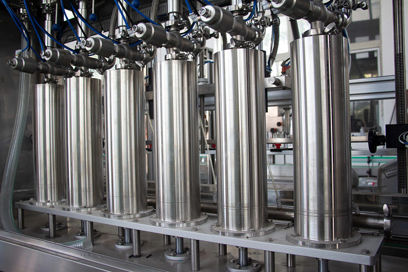 स्वचालित प्रसाधन सामग्री परफ्यूम तरल बोतलिंग बोतल भरिने मेसिन